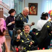Bellolar Forgar Residencial actividad con abuelos